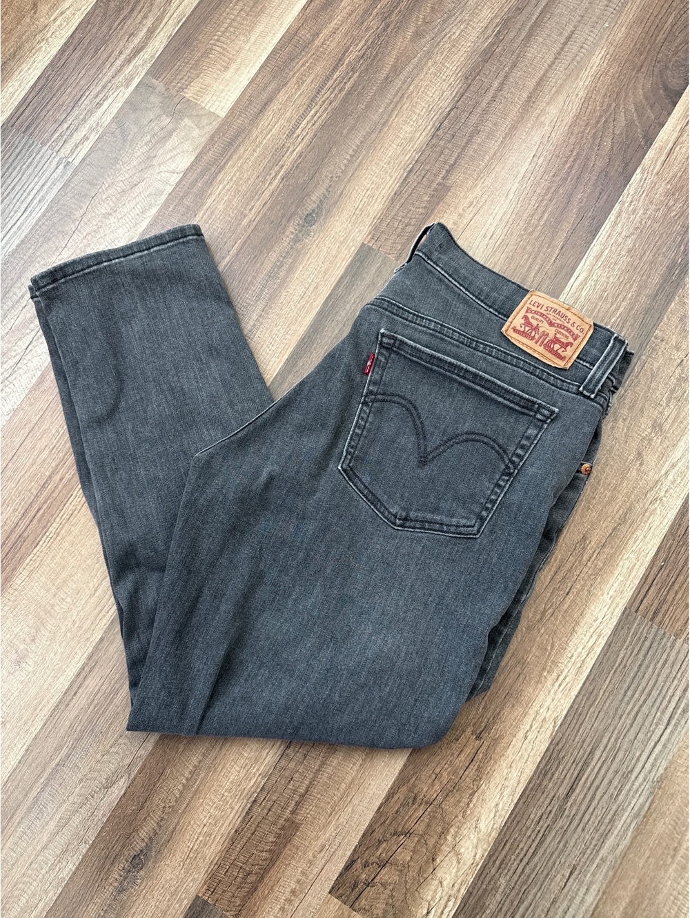 Levi’s Boyfriend Jeans Women’s 32 Black Gray Wash W32 L27 (fits like 36)